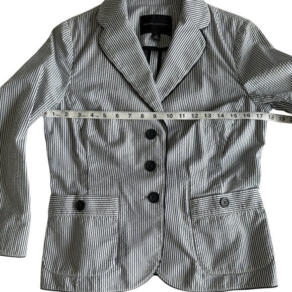 Banana Republic Seersucker Blazer Sz 6 Blue White Stripe Preppy  Jacket NWT - Picture 9 of 11